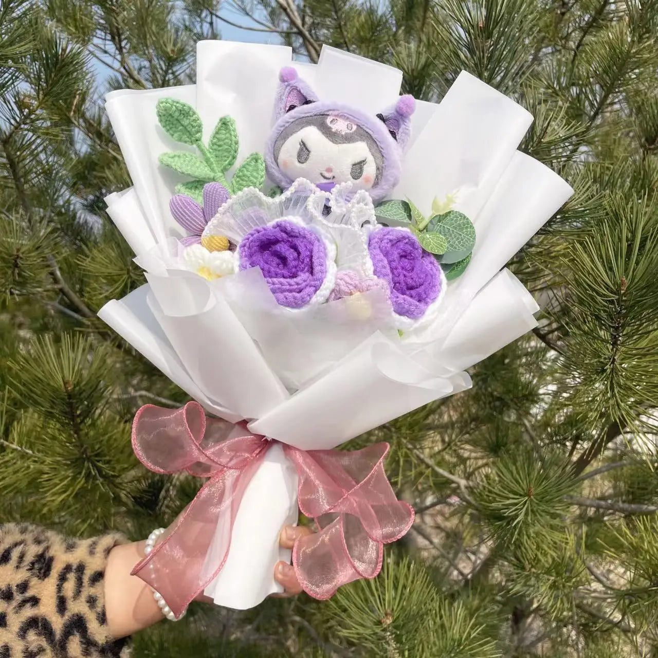 Hello Kitty Cat Dolls With Artificial Flowers