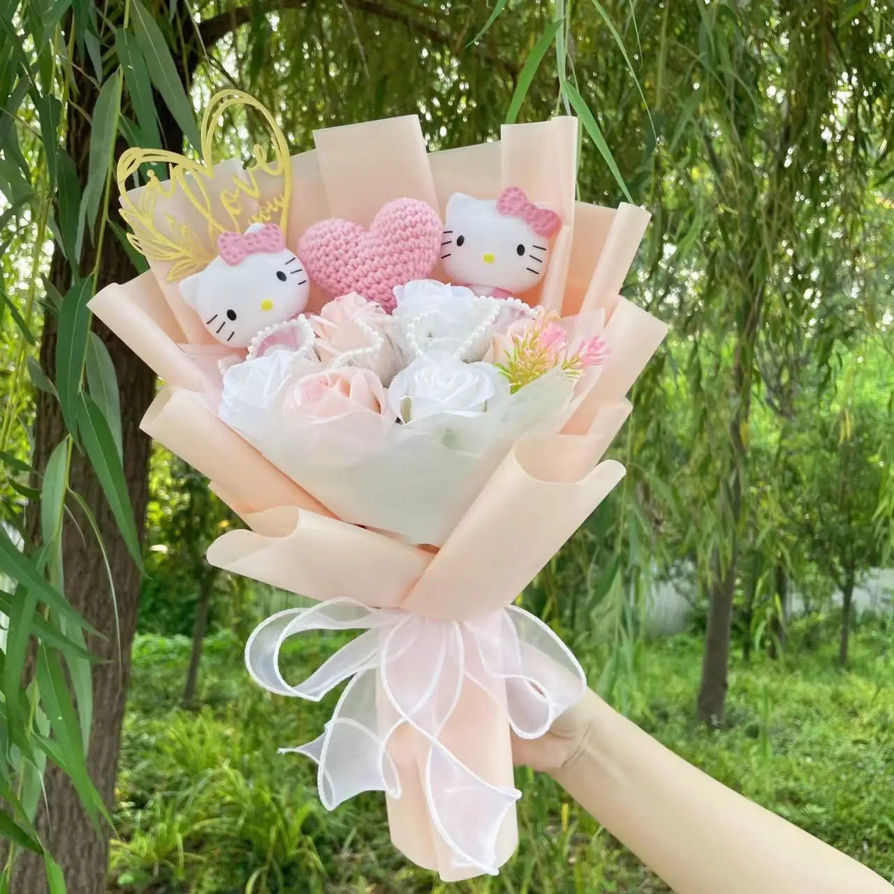 Hello Kitty Cat Dolls With Artificial Flowers