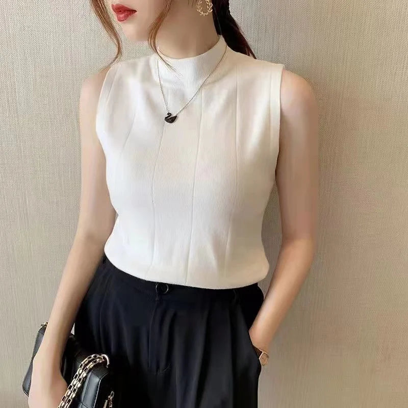 Sleeveless Solid Women Blouse